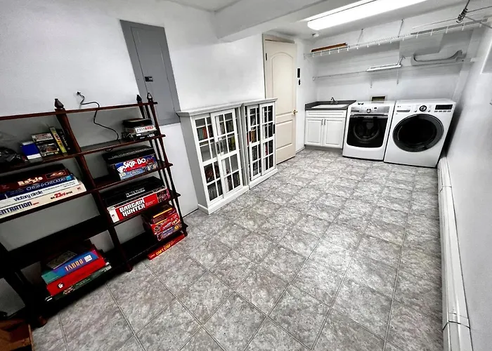 Newly Remodeled Spacious Units, Minutes From Mountains, Inlet, Downtown And Airport