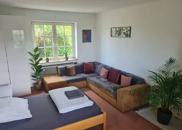 Grüne Wohlfühloase mit einmaliger Aussicht
