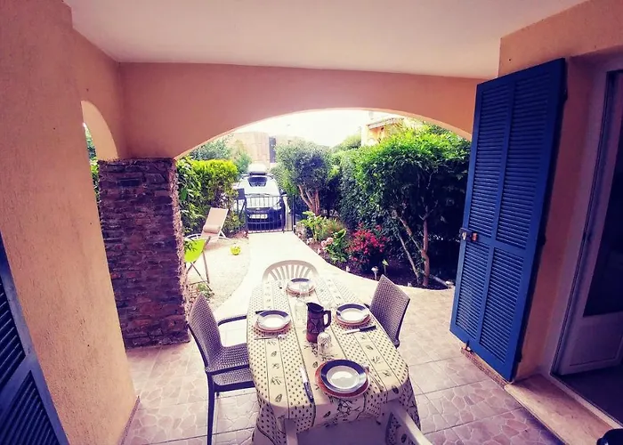 Agreable T3 Avec Terrasse, Jardin Prive Et Parking, A 300 M Des Plages Et Du Centre Ville