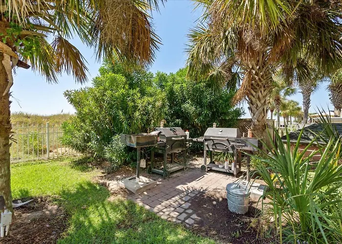 The Pelican Place - Amazing Views, Top Floor Condo