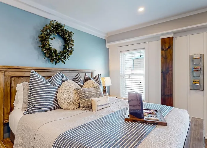Coastal Haven - Unit C - Downstairs