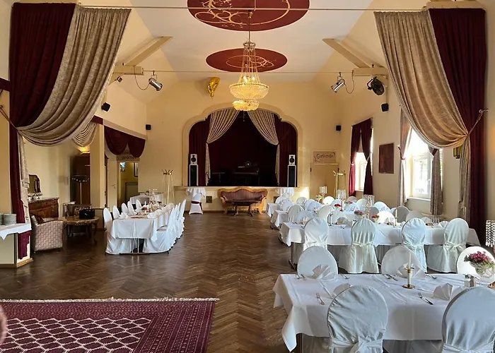 Bahnhofshotel Die Neue Buehne