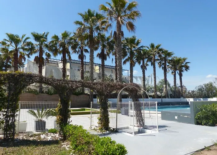 Le Jardin De Babylone Residence Festive & Naturiste "Reserve Aux Couples Uniquement"