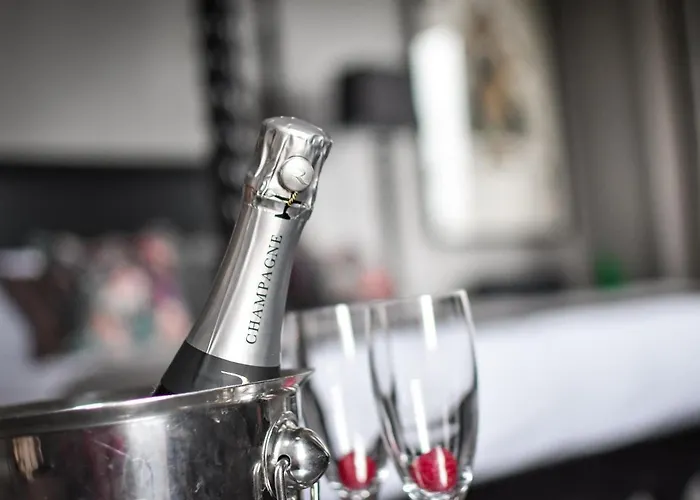 The Meadowpark Bar, Kitchen & Rooms