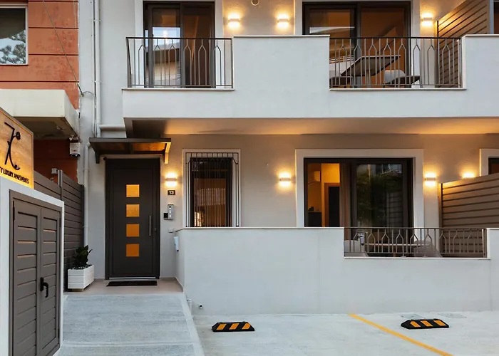 7 City Luxury Apartments