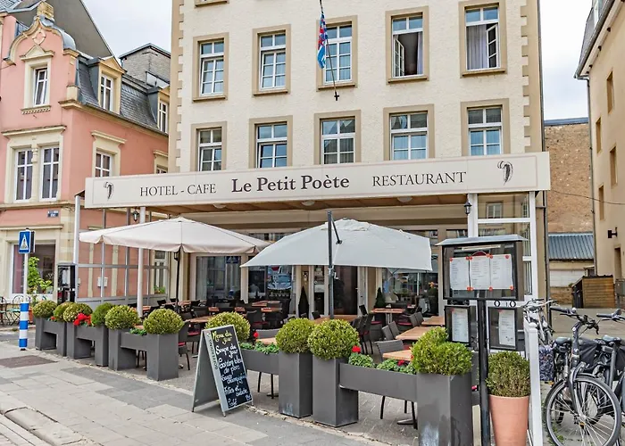 Hotel Le Petit Poete