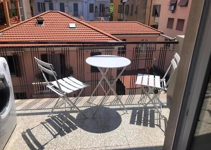 A Due Passi Dal Mare