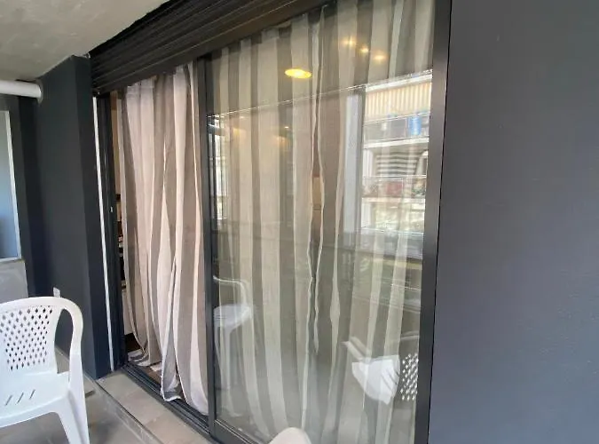 Monoambiente moderno con balcón al frente - Zona Río
