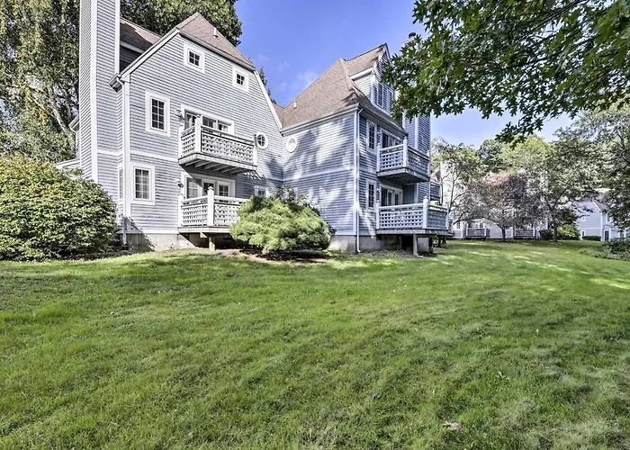 Norwich 'The Villas': Near Mohegan Sun Casino