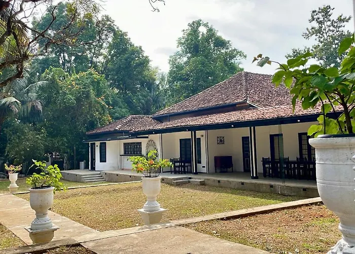 Clover Grange Home Stay