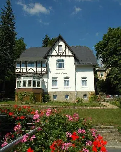 Ferienwohnung in Villa