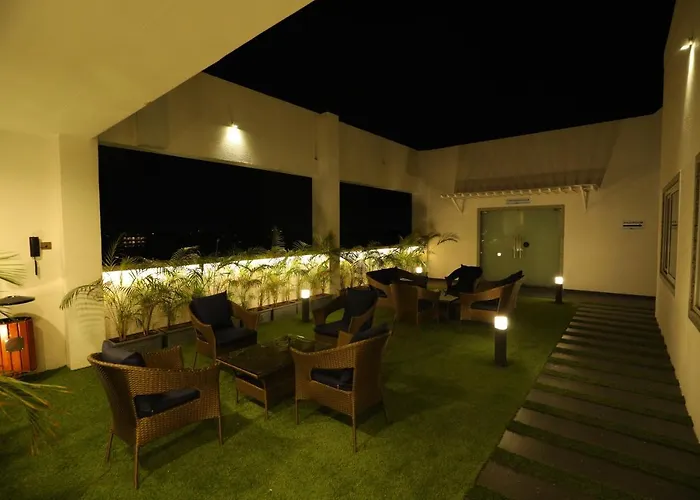 Hotel Blueivy Anand