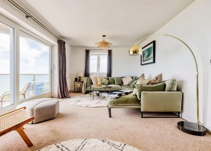 Cliff Top Heights-Beach Front House Near Brighton