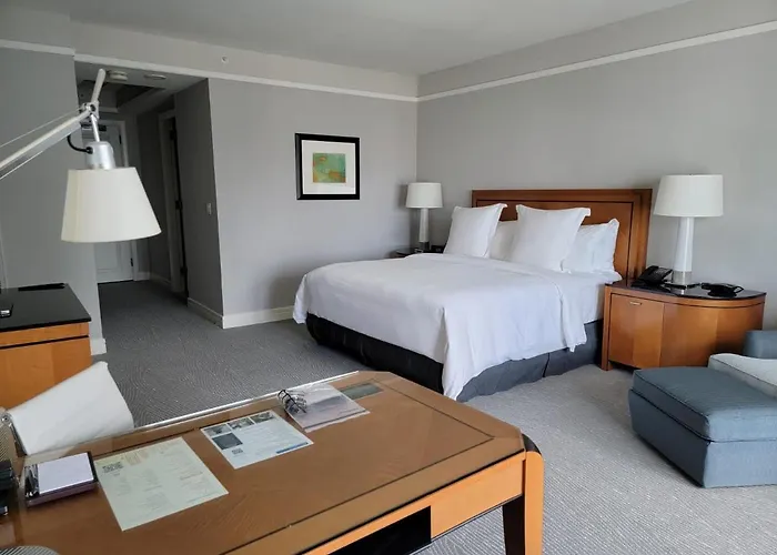 Four Seasons Studio - Privately Owned Unit