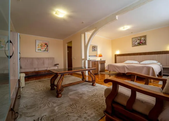 Hotel Halychyna