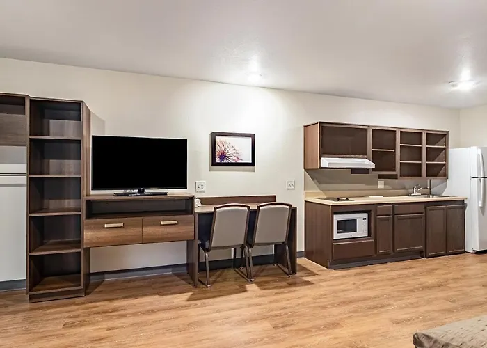 Woodspring Suites Toledo Maumee