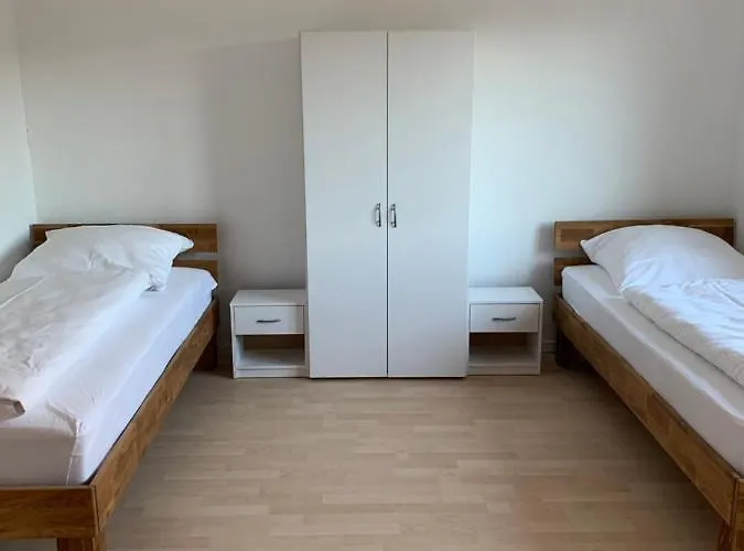 Monteur- und Ferienwohnung 2 - Haus Weitblick Schonungen