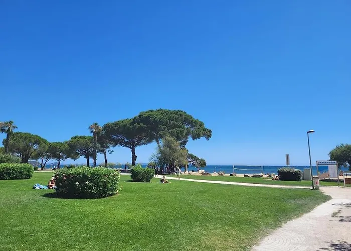 Studio Residence 3 Etoiles Odalys Les Oceanides Piscine Plage Argentiere Parking Boite A Cle