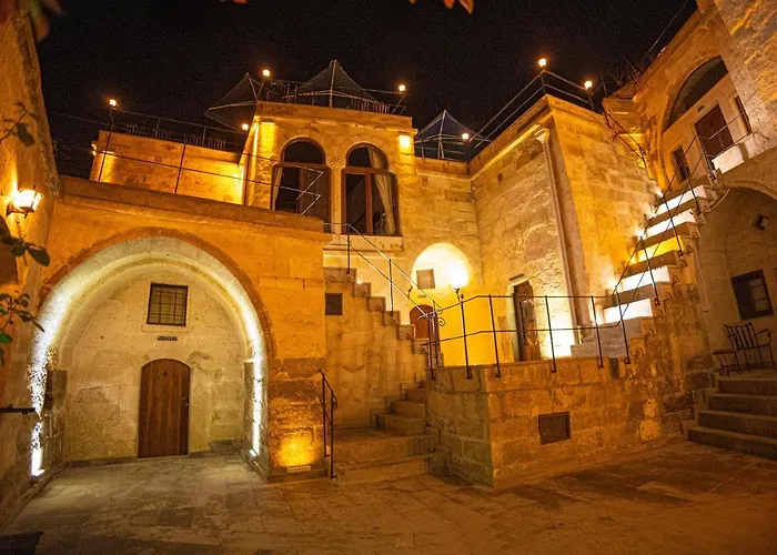 Pietra Cave Suites