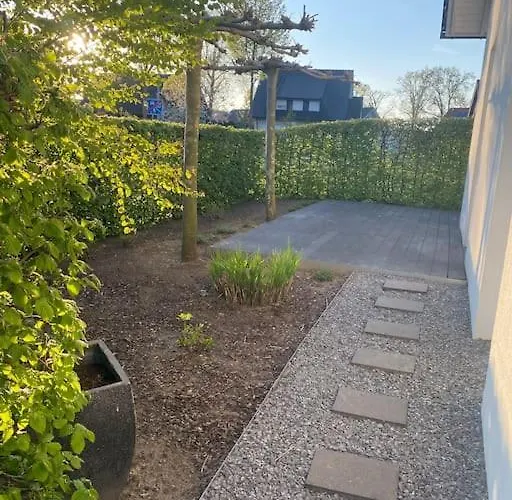 Schöne Ferienwohnung im Ergeschoss mit Terrasse