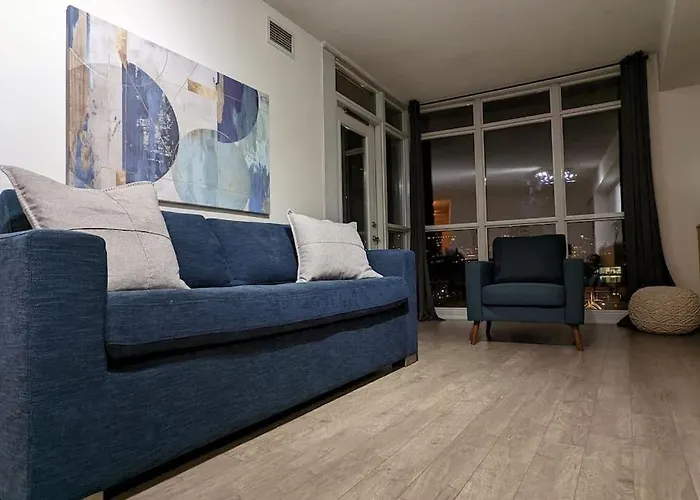 Lovely 2 Bed Condo In Downtown Toronto