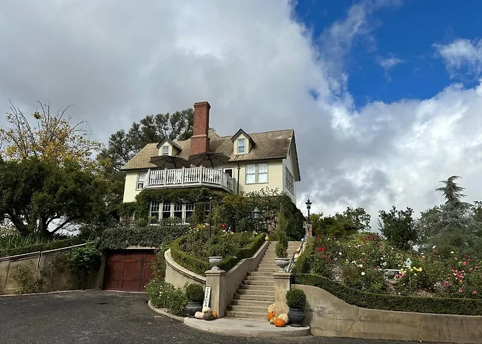 The Inn On Knowles Hill Bed & Breakfast Hotel