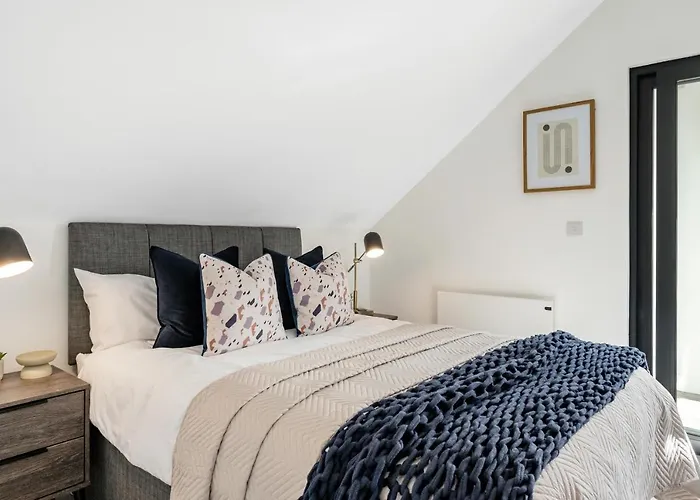 Tailored Stays - Central Cambridge, Lacon House