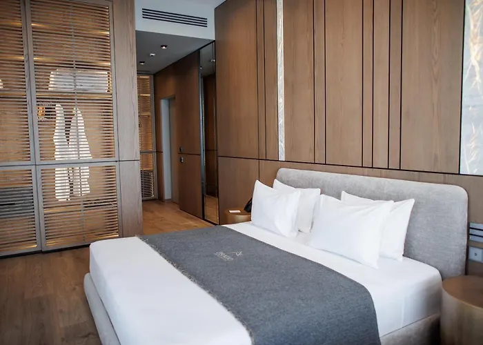 Prado Luxury Hotel