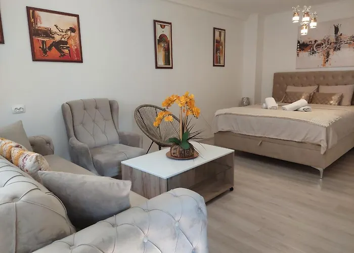 City Lux Apartments