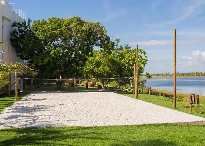 Apto Guarajuba Praia Condomínio Porto Smeralda-100 metros da Praia