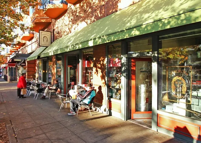 City Water View Oasis With Pool & Gym Near Cruise In Heart Of Seattle