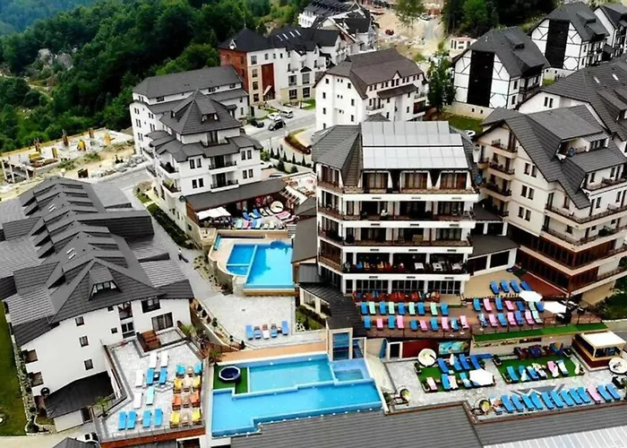 Milmari - Breakfast And Pool