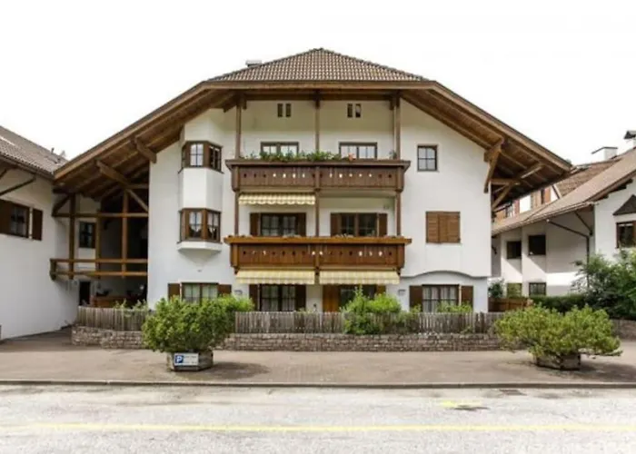 Sylvester Apartment