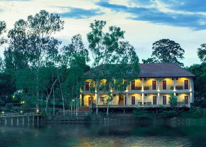 Chateau De Khaoyai Hotel & Resort
