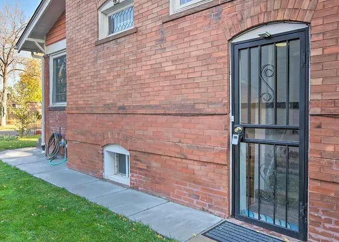 Steps To City Park + Restaurants: Denver Studio