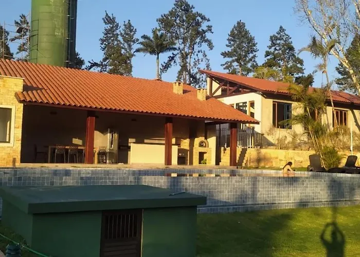 Casa em Condomínio Montserrat