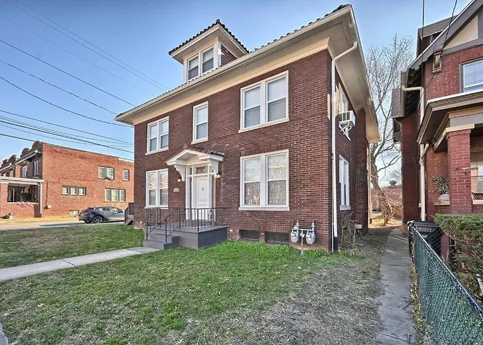 Suites On Seneca - Lovely 2 Bed 1 Bath Apartment