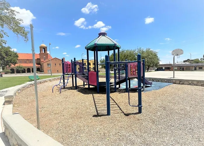 Close To All, Restful Duplex A In Downtown, Utep, Hospitals