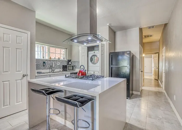 Close To All, Restful Duplex A In Downtown, Utep, Hospitals