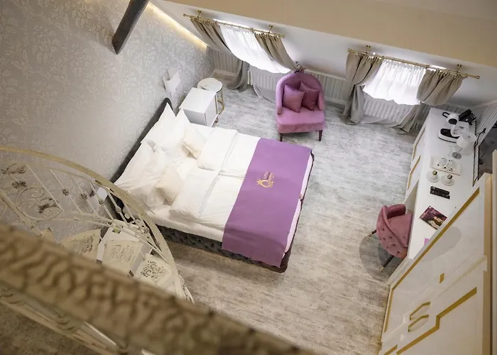 Queen Palace