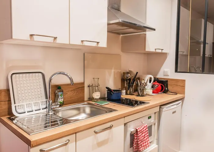 L'Etablissement Toimoinou, Hyper-Centre, Vue Marche, Proche Mer 150M, Lits Faits A Votre Arrivee, Serviettes De Toilette, Menage, Inclu, Netflix, Accueil En Personne