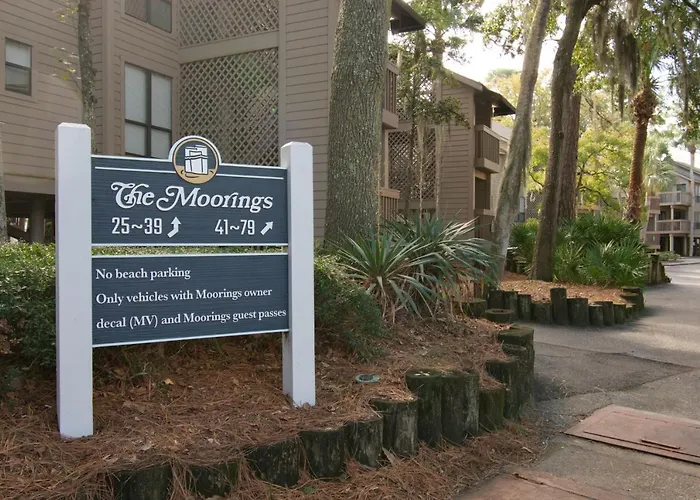 Spacious Condo In The Heart Of Hilton Head