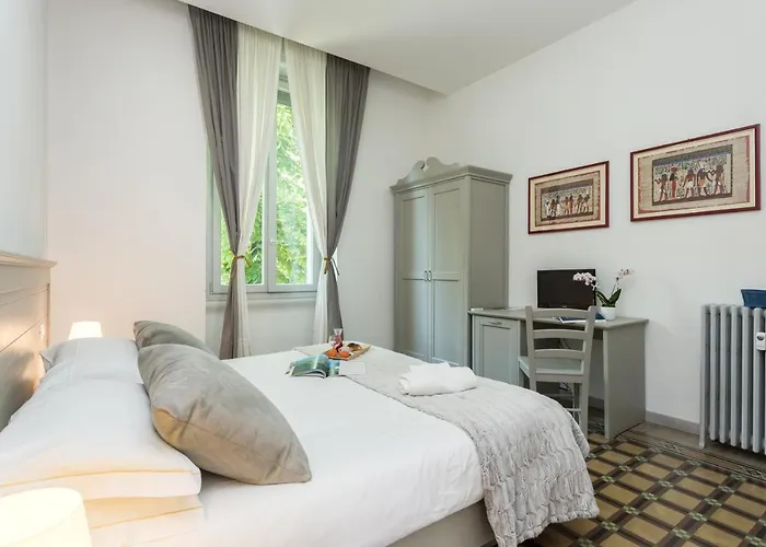 The Leoncino Hotel