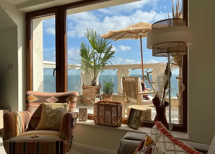 Sky & Sea Apartment