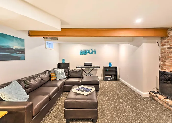 Fantastic Plymouth House W/ Deck & Ocean Views!