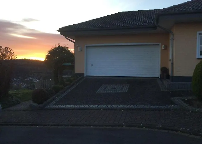 Ferienwohnung Eifelbergblick mit Garten, Schleiden, Wandern in the Eifel National Park, nähe Rursee