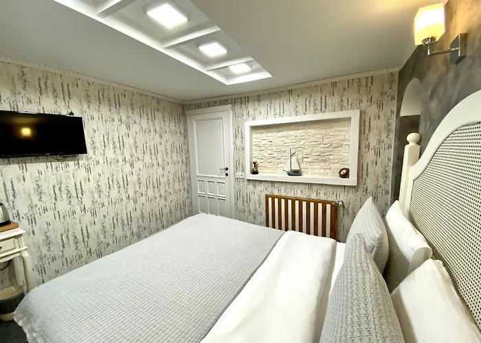 Peri Boutique Hotel