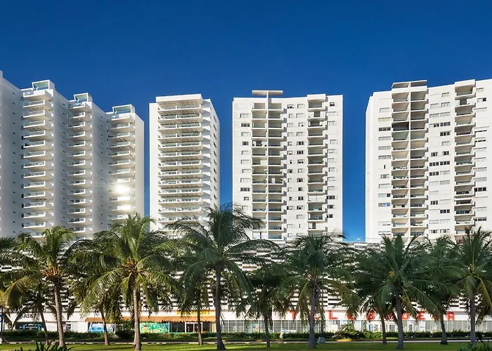Suites Malecon Cancun