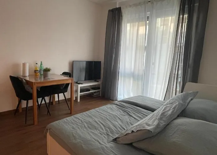 Ferienwohnung Emperors Baths - Cozy Modern Studio Apartments