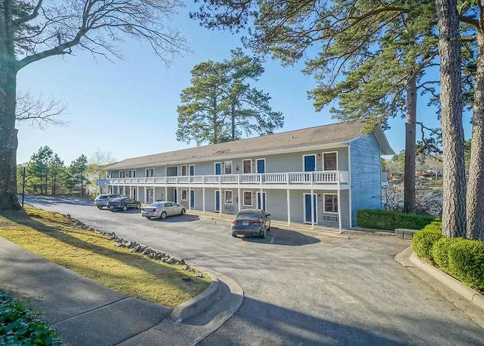 The Hamilton - Lakefront & Studio Suites, Hot Springs